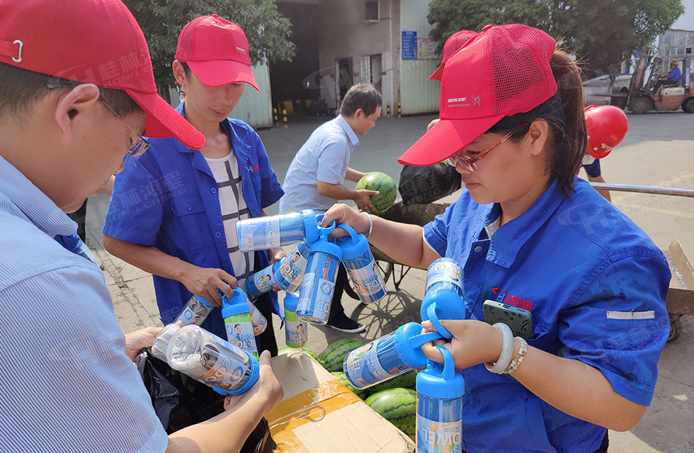夏日送清涼，溫情暖人心！桂林鴻程工會開展“夏日送清涼”慰問活動